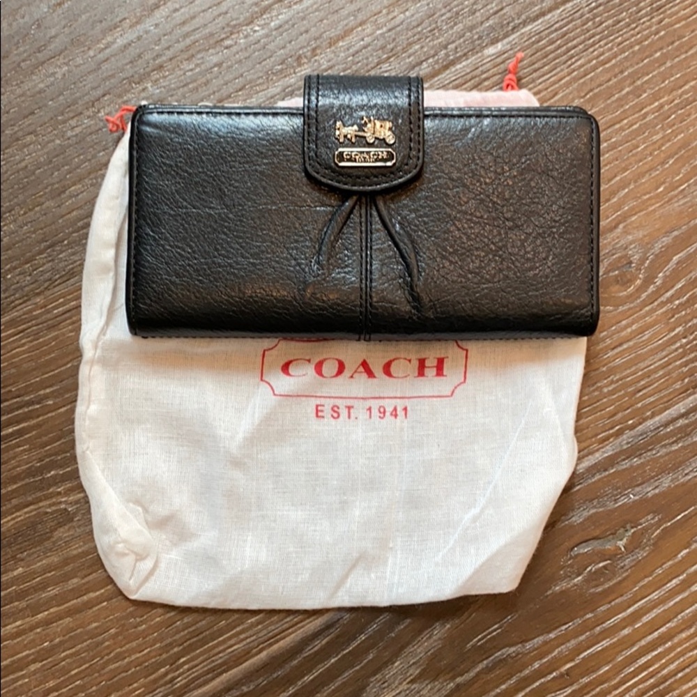 COACH wallet and dust bag